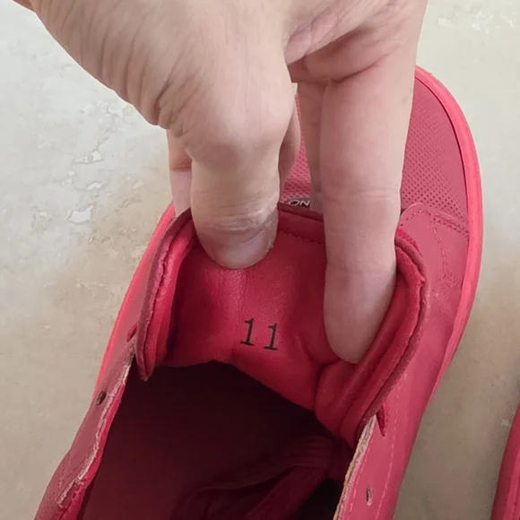 [new with box] Valentino by Mario Valentino Petra leather sneakers in red sz 11